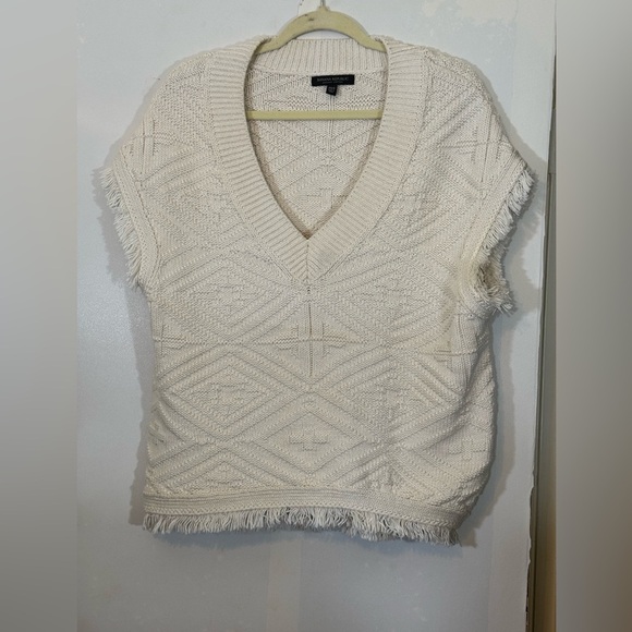 Banana Republic Heritage V-Pattern Sweater Vest Fringe Trim - Picture 5 of 14